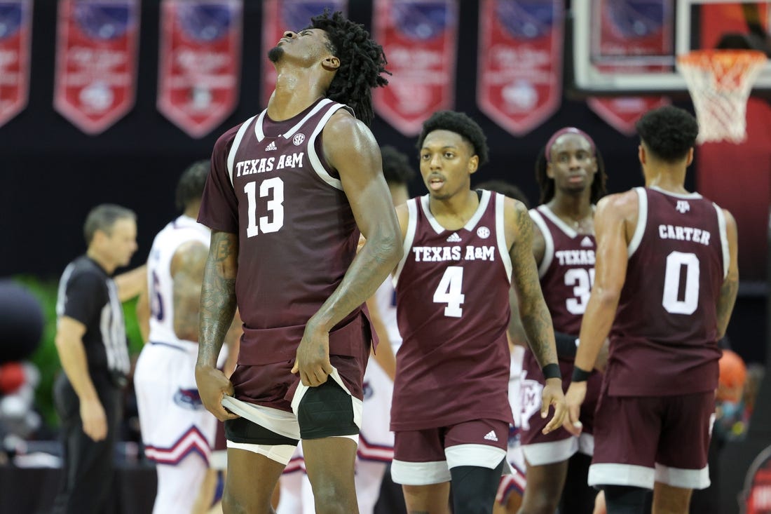 NCAAB 4 21962220