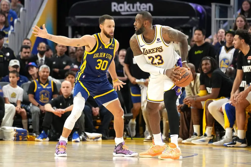 7 lebron james being blocked by steph burry