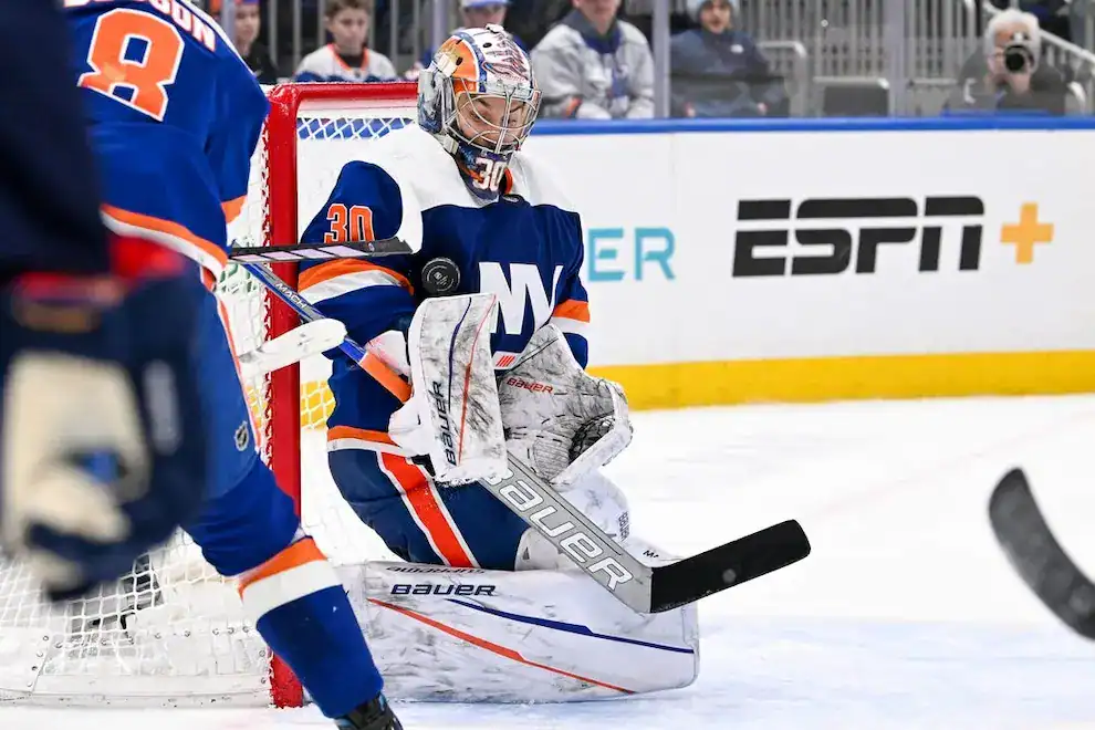 NY islanders goalie