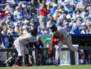 mlb players celebrating