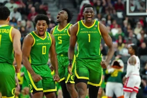 oregon ducks players lined up
