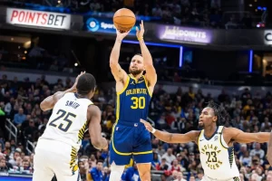 steph curry shooting for a 3 pointer