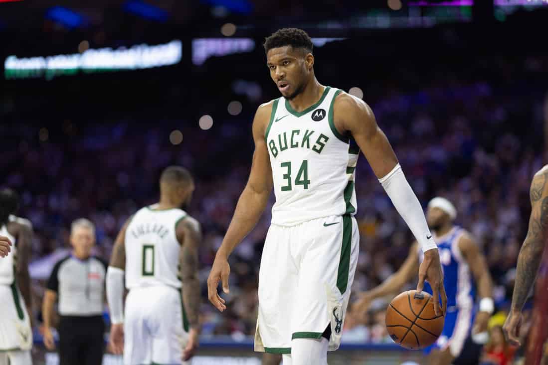 8 Milwaukee Bucks vs Chicago Bulls Picks and Predictions October 25th 2024