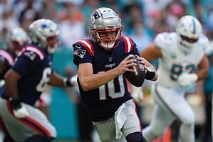 Maye Carrying the ball