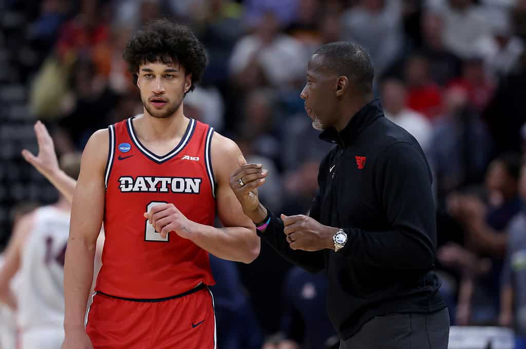 Dayton Flyers vs Unlv Rebels Picks and Predictions December 17th 2024