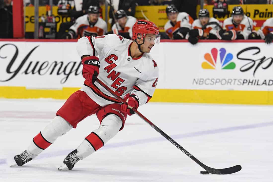 NHL 2 Canes player dribbling