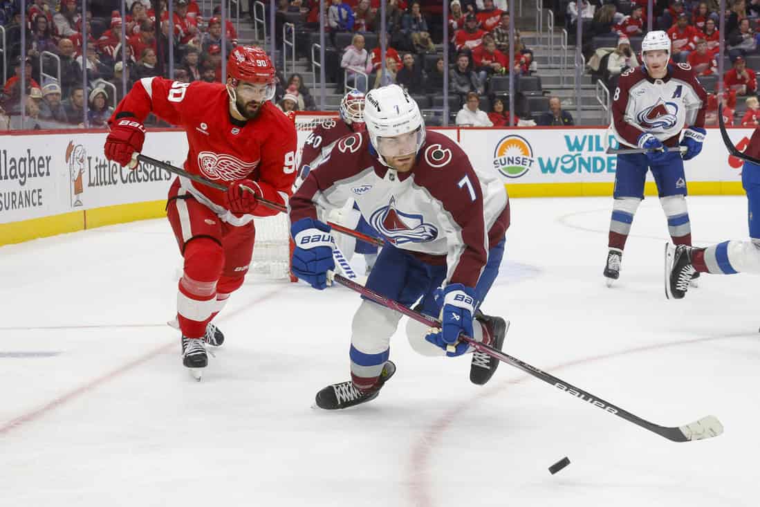 NHL 9 Avalanche Player Dribbling