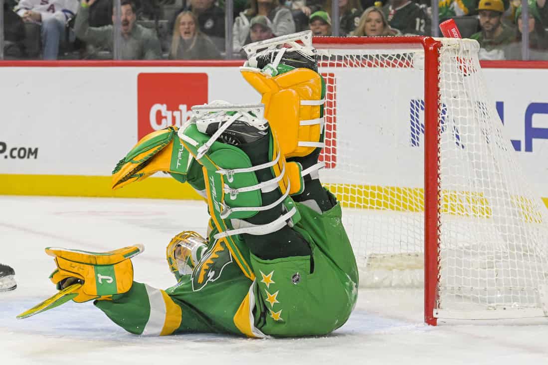 NHL 4 Wild Goaltender