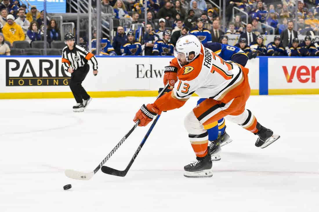 NHL 9 Ducks player dribbling
