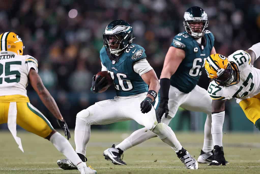 Eagles player running the ball
