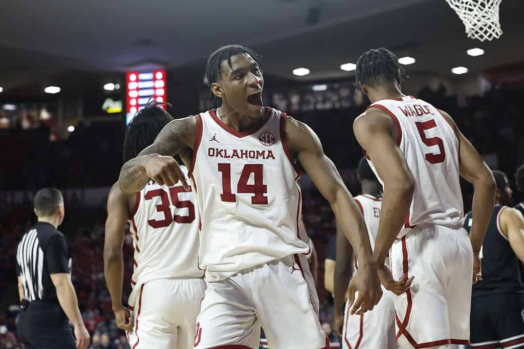Razorbacks Players celebrating