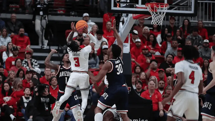 Arizona Wildcats vs Houston Cougars Picks and Predictions February 15th 2025 2 ncaa player dunking 2 rivals