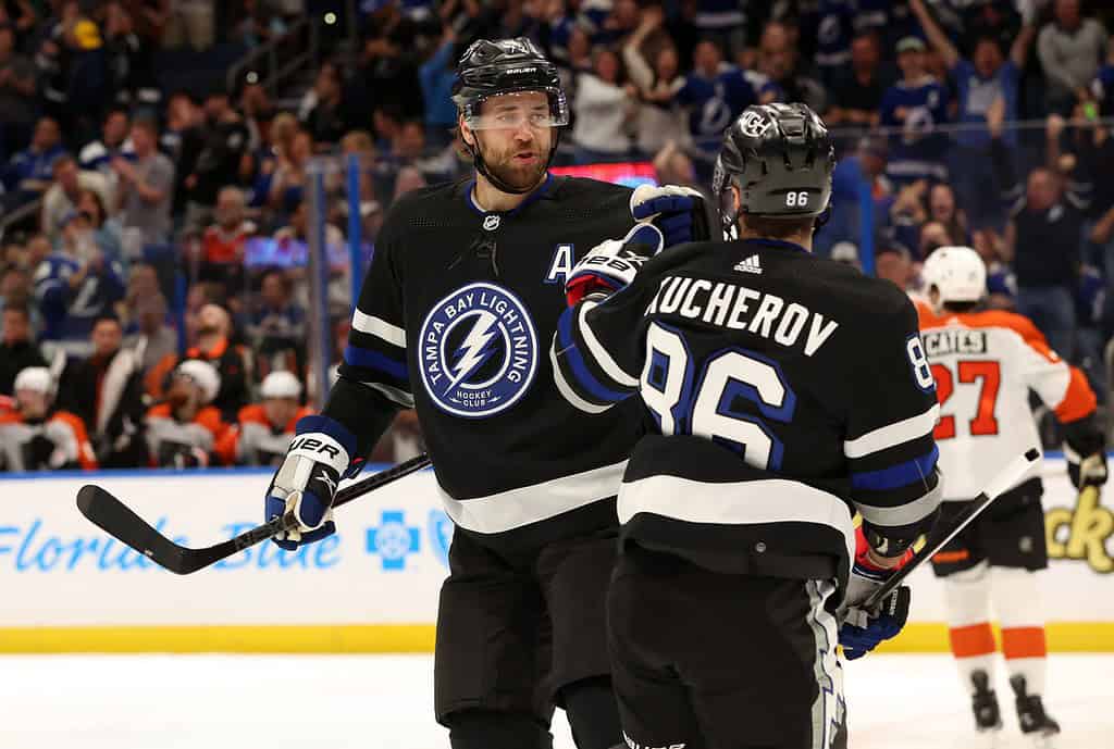 TB lightning Players