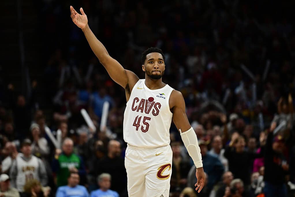 Milwaukee Bucks vs Cleveland-cavaliers
