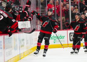 Carolina Hurricanes vs Tampa Bay Lightning