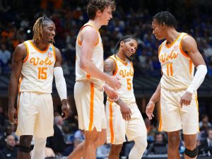 Houston Cougars vs Tennessee Volunteers
