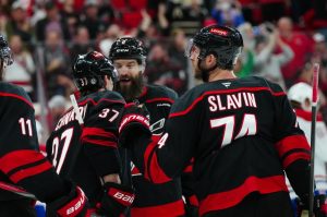 Carolina Hurricanes vs New York Islanders
