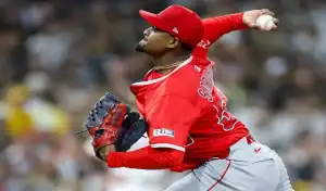 Los Angeles Angels pitcher throws a pitch during game against the Miami Marlins on May 24, 2025.