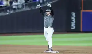 New York Mets player celebrates on second base during a game against the Los Angeles Dodgers on May 25, 2025.