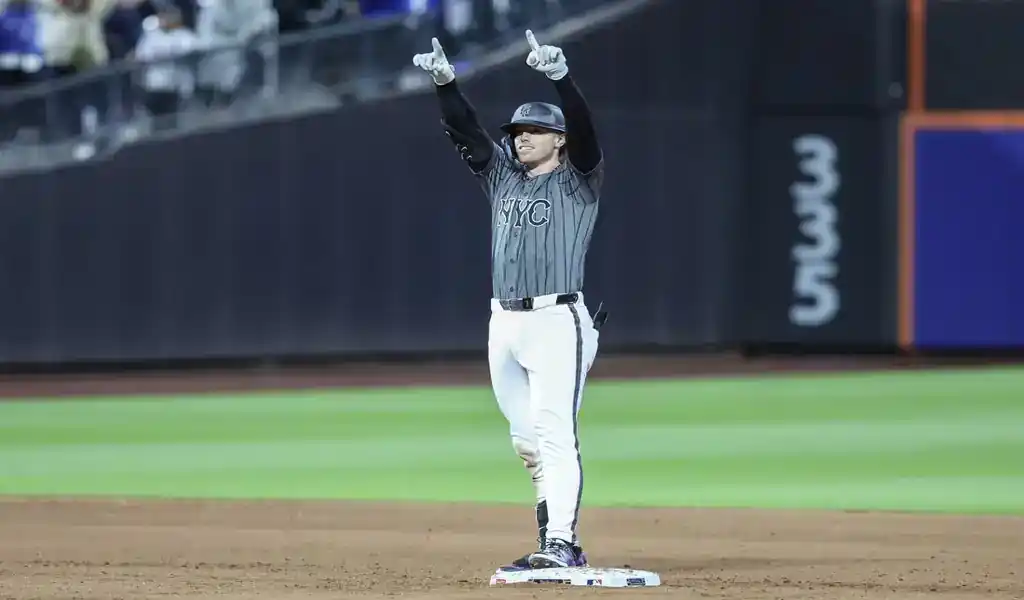 New York Mets player celebrates on second base during a game against the Los Angeles Dodgers on May 25, 2025.