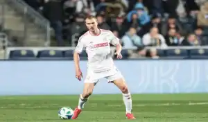 St. Louis City SC player controls the ball during match against Colorado Rapids on May 24, 2025.