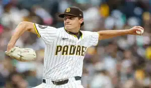 Padres pitcher throws a pitch during game vs Marlins