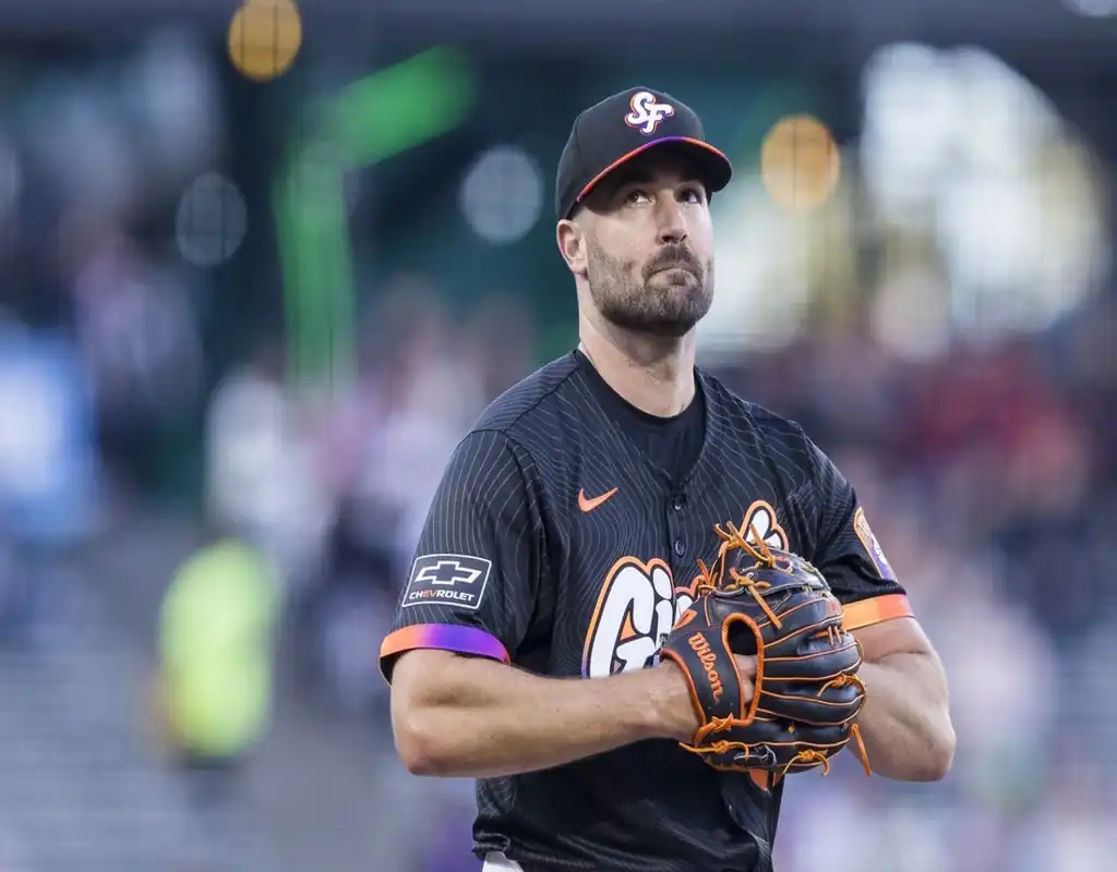 San Francisco Giants pitcher stands focused on the mound before pitching against Kansas City Royals on May 19, 2025
