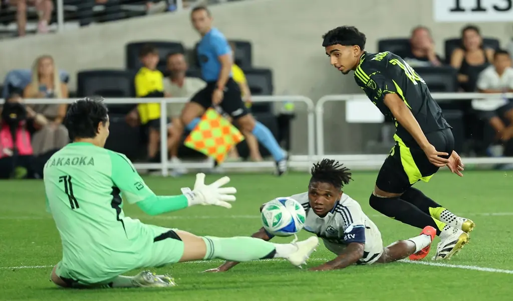 Columbus Crew and Atlanta United players in action during MLS game on June 25th 2025