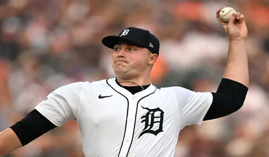 Detroit Tigers pitcher throws a pitch during MLB game against Oakland Athletics on June 24th 2025