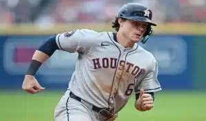 Houston Astros player runs during game against the Chicago White Sox, June 10th 2025