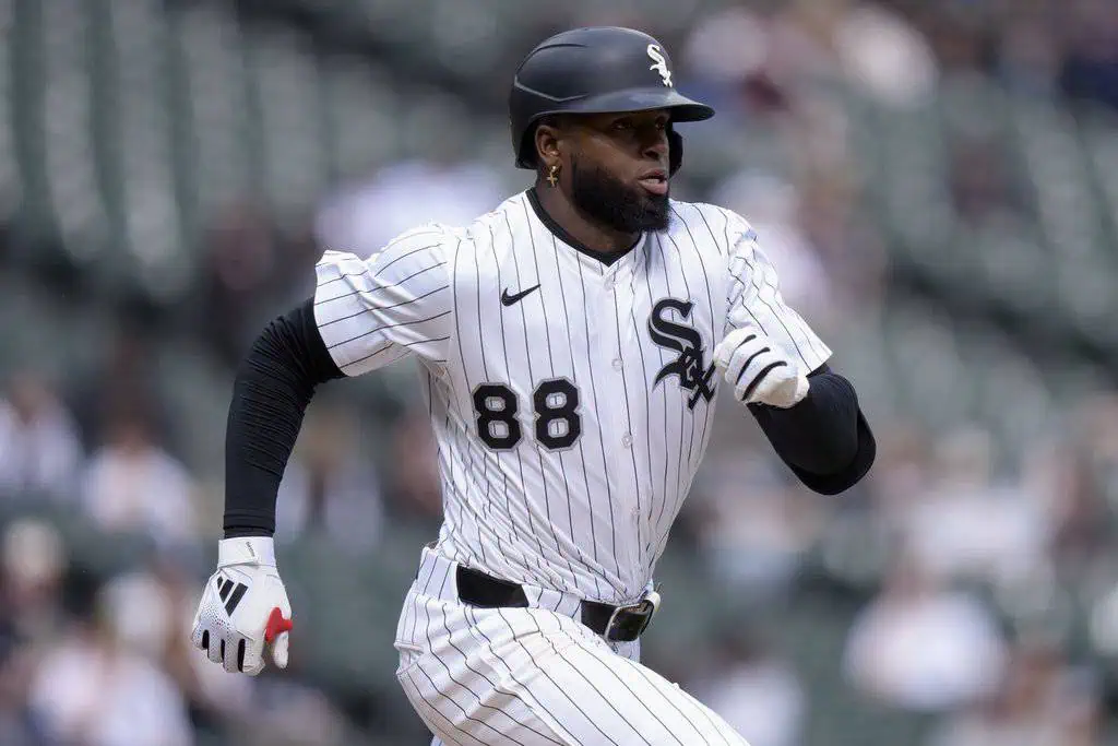 Chicago White Sox vs San Francisco Giants Picks and Predictions June 27th 2025 2 Chicago White Sox baseball player in a white pinstriped uniform and black helmet running during a game, with the number 88 visible on his jersey.