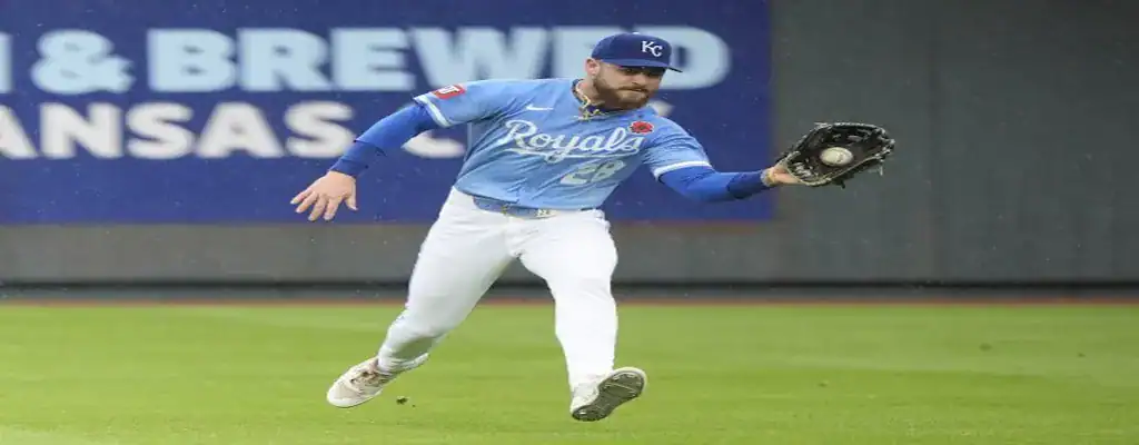 Kansas City Royals vs New York Yankees Picks and Predictions June 10th 2025 3 Kansas City Royals outfielder reaching for a catch during an MLB game