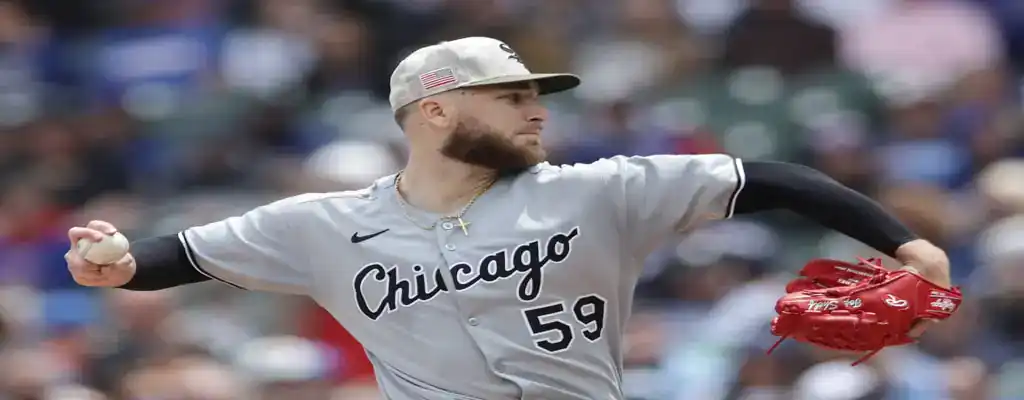 Chicago White Sox vs Detroit Tigers Picks and Predictions June 5th 2025 3 Chicago White Sox pitcher throws a fastball during a game, wearing a gray uniform and red glove with crowd in the background.