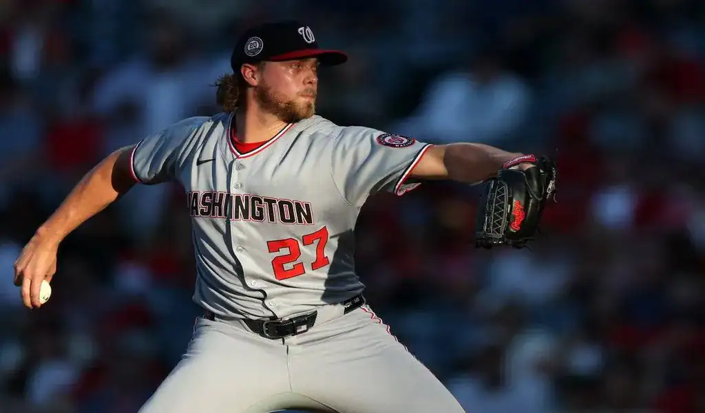 Washington Nationals pitcher delivers pitch in MLB matchup against Detroit Tigers on July 3rd 2025