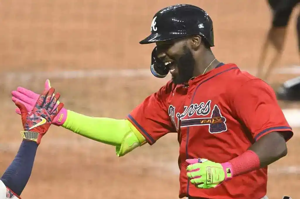 ATLANTA BRAVES RED SHIRT