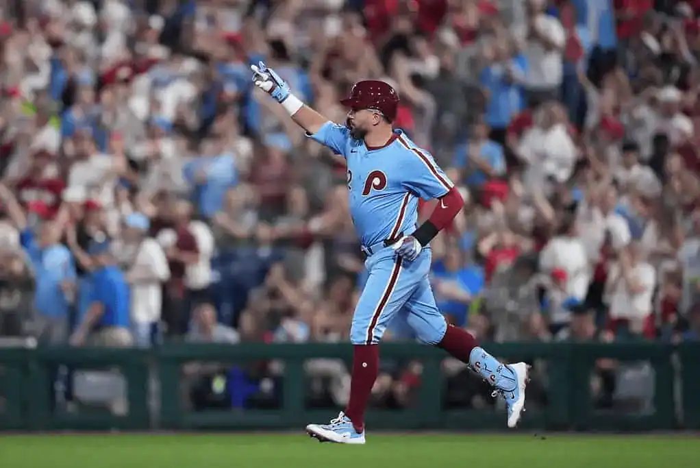 Phillies Player Running