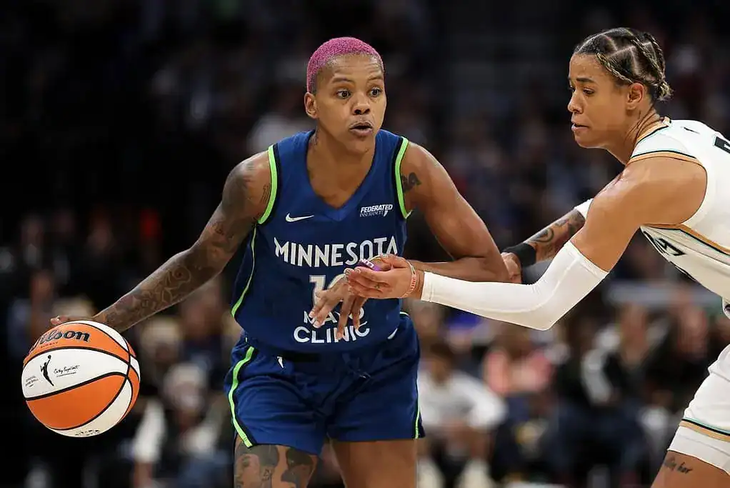 lynx player vs
