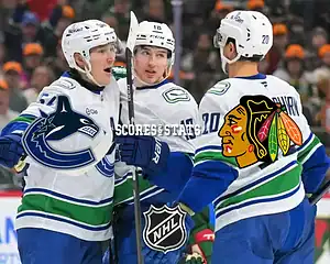 blackhawks v canucks